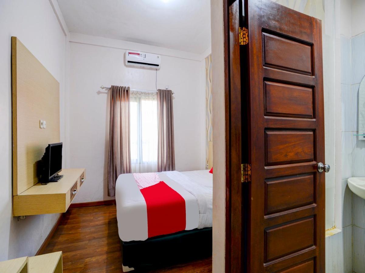 Oyo 90263 Hotel Diva Golf بنجكولو المظهر الخارجي الصورة